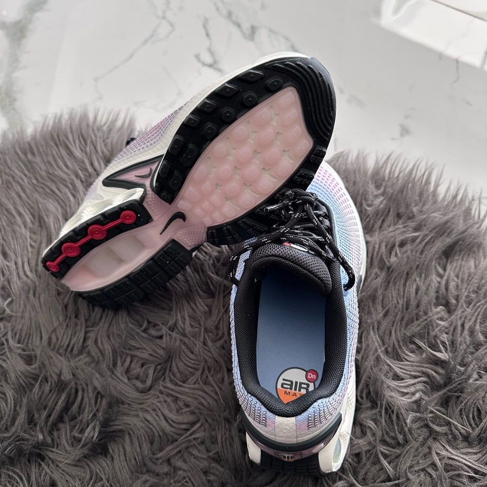 Nike Air Max DN Premium - Picture 9 of 11